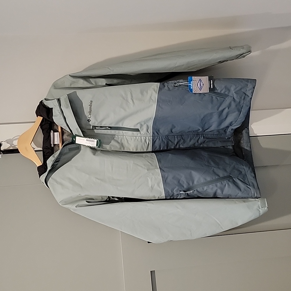 NWT! Men's Teal Green Columbia Hikebound Rain Jacket, Size Medium
